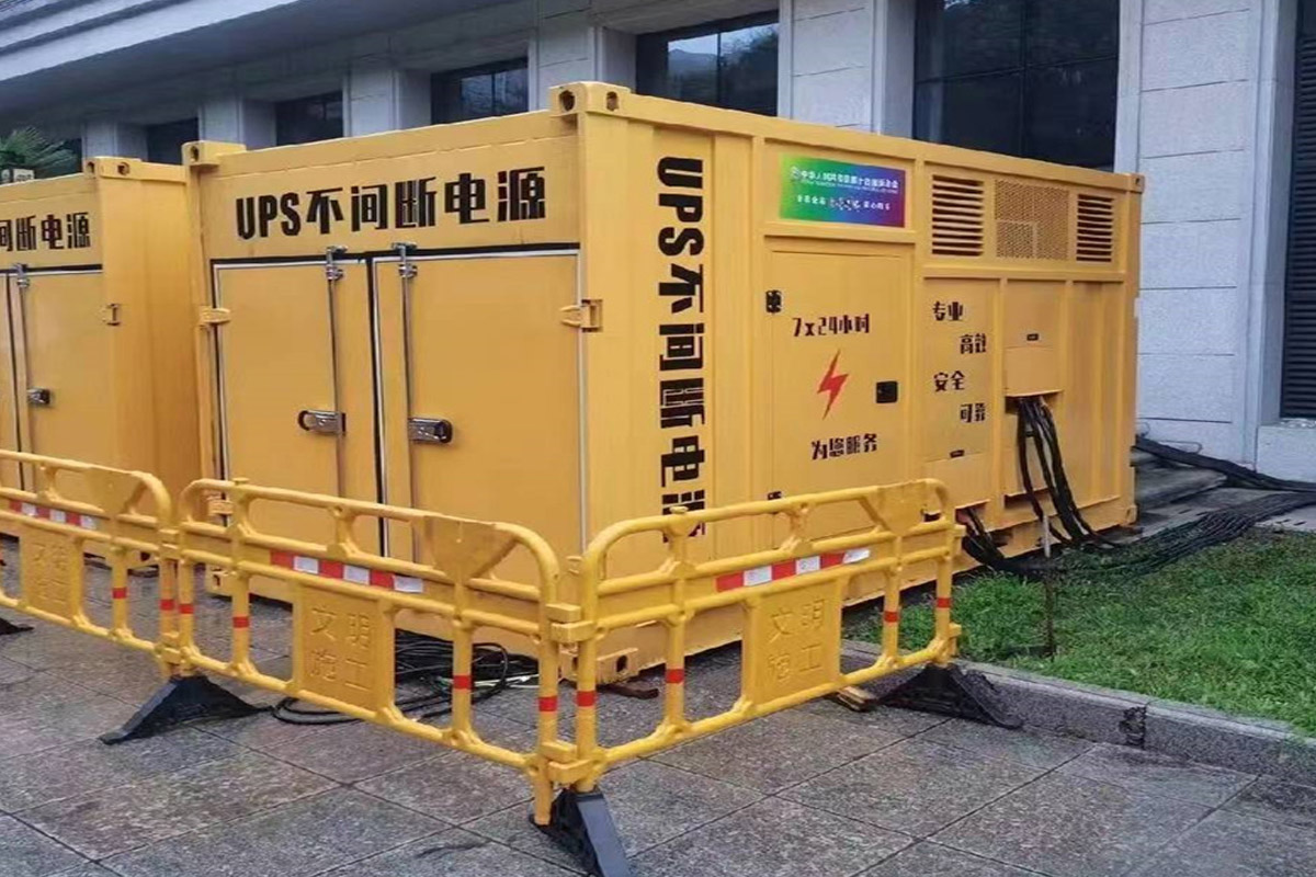 盐源发电机租赁施工现场